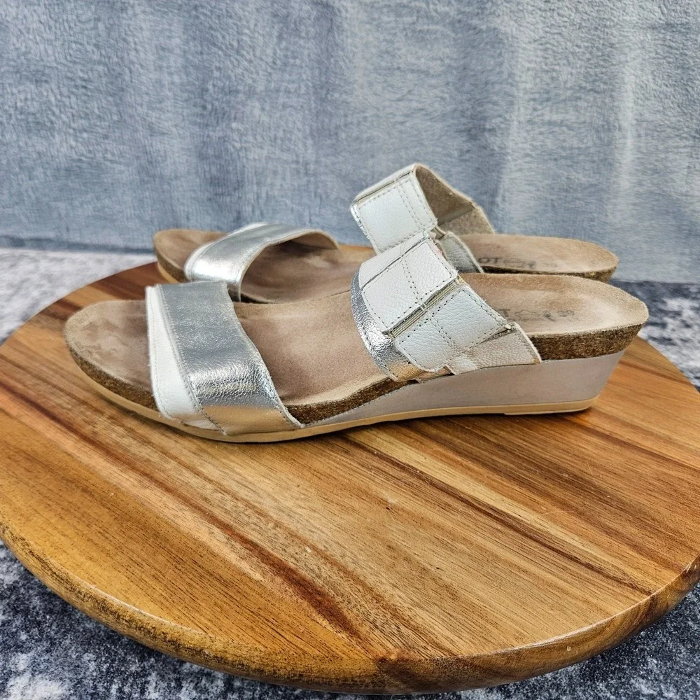 Naot Royalty Women's Soft White/Silver Leather Wedge Slide Sandals EU 39/US 8